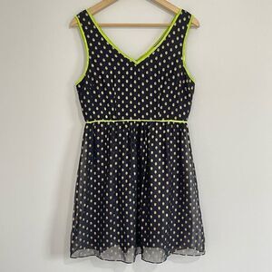 Romeo & Juliet Couture Chiffon Metallic Dot Sleeveless Party Dress - Medium
